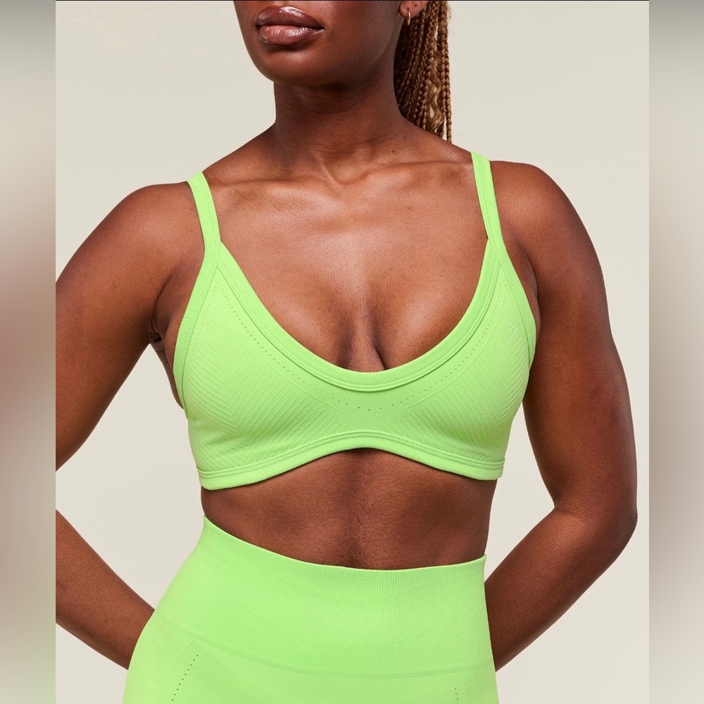 Gymshark Energised Seamless Sports Bra and Short
